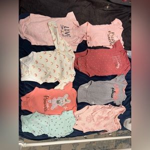 Babygirl 0-3, 3 M clothes